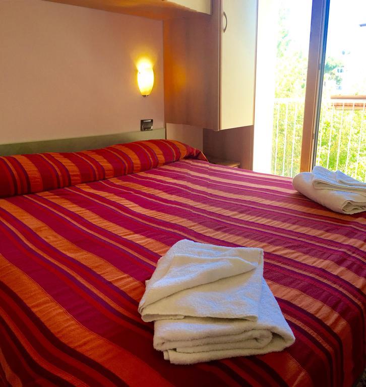Hotel Mehari Riccione Phòng bức ảnh
